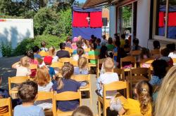 Puppentheater in der Caritas-Kita St. Hedwig in Sarstedt