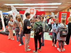 Die Caritas auf der Sozialkonferenz in der Herman-Nohl-Schule 2023